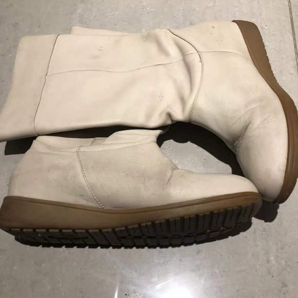 Moving sale- Ladies white leather mid-shaft flat boots - size 7.5 - Picture 7 of 9